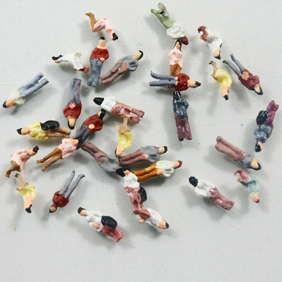 China Os povos arquitectónicos do modelo à escala do 1:300 plástico, 0.6cm pintaram figuras para a disposição do trem fornecedor