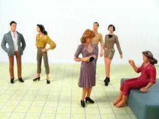 China O modelo à escala colorido pintou figuras dos povos para a disposição modelo de construção P25-6 fornecedor