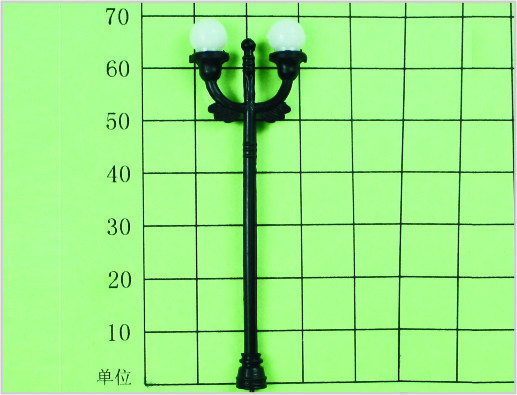 China 6V personalizado Street duas pontas de plástico modelo Lamp Post para Layouts de ferrovia 7 cm fornecedor