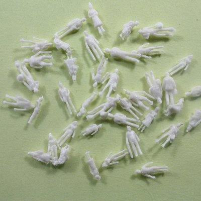 As disposições do trem da escala 1/150 de N, figuras humanas diminutas plásticas, trem do modelo à escala figuram fornecedor