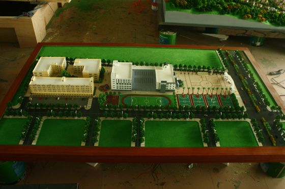fabricante modelo arquitectónico diminuto do prédio da escola 3D, iluminando modelos à escala da disposição da escola fornecedor