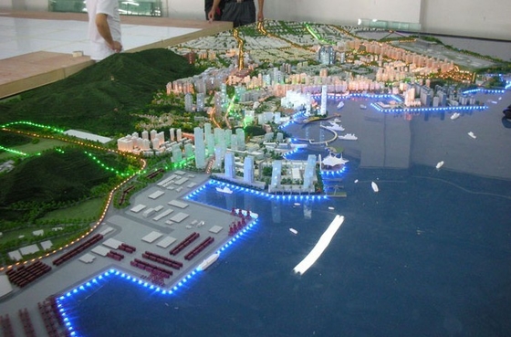 Cenário quadrado do modelo à escala para a disposição do modelo de porto do país fornecedor