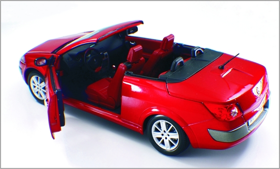 A liga do 1:18 mini morre carros de modelo à escala feitos sob encomenda do molde fornecedor