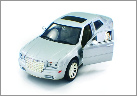 A liga do 1:24 morre carros de modelo à escala feitos sob encomenda espertos Chrysler do molde 300C fornecedor