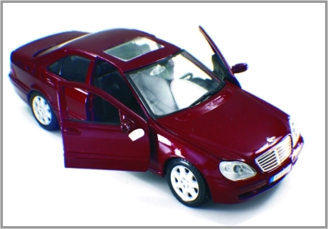 O 1:24 fundiu a barata feita sob encomenda esperta de BMW da exposição dos carros de modelo à escala para a disposição do trem fornecedor