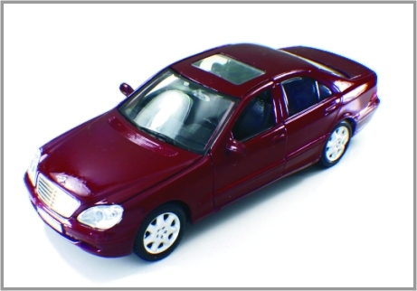 O 1:24 fundiu a barata feita sob encomenda esperta de BMW da exposição dos carros de modelo à escala para a disposição do trem fornecedor