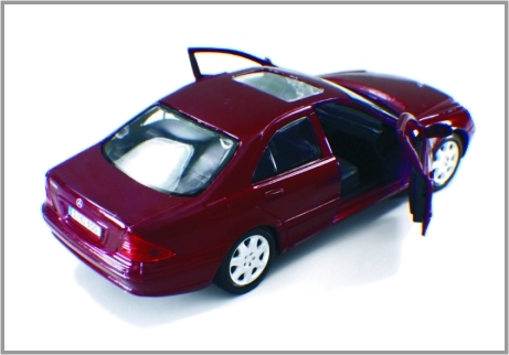 O 1:24 fundiu a barata feita sob encomenda esperta de BMW da exposição dos carros de modelo à escala para a disposição do trem fornecedor