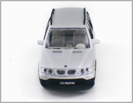 O 1:43 fundiu a mini liga feita sob encomenda BMW X5 C4302 dos carros de modelo à escala para HO a disposição do trem fornecedor