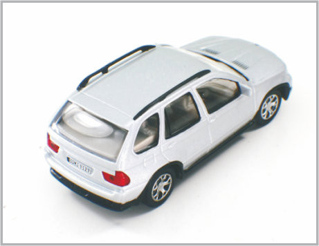 O 1:43 fundiu a mini liga feita sob encomenda BMW X5 C4302 dos carros de modelo à escala para HO a disposição do trem fornecedor