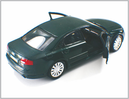 1/24 fundiu carros de modelo à escala feitos sob encomenda pretos brilhantes Audi da liga A8 como em casa Decoratio fornecedor
